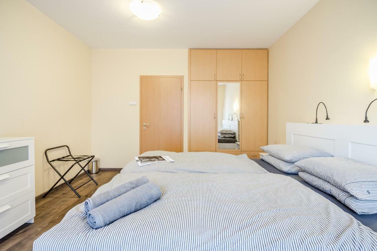 Apartment Bpr Vivid Downtown Vibe With Balcony Budapest