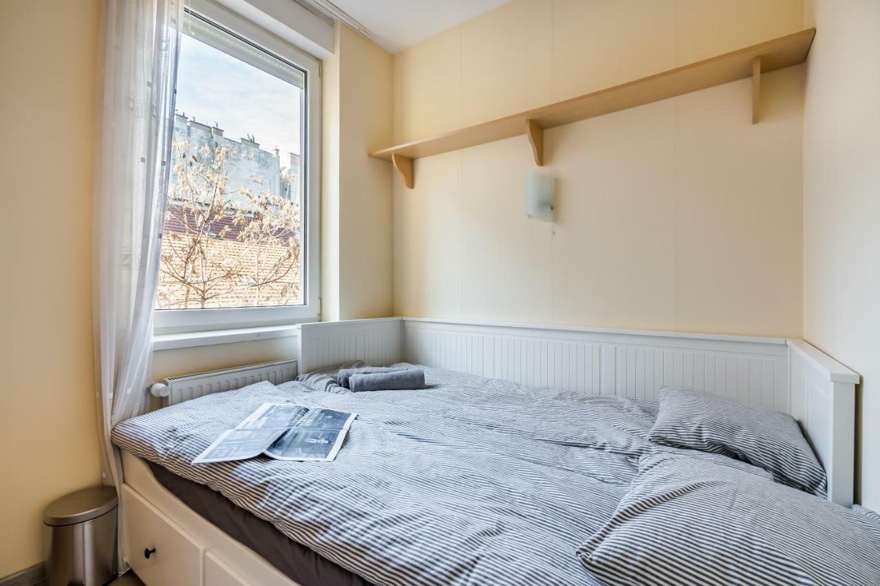 Apartment Bpr Vivid Downtown Vibe With Balcony *