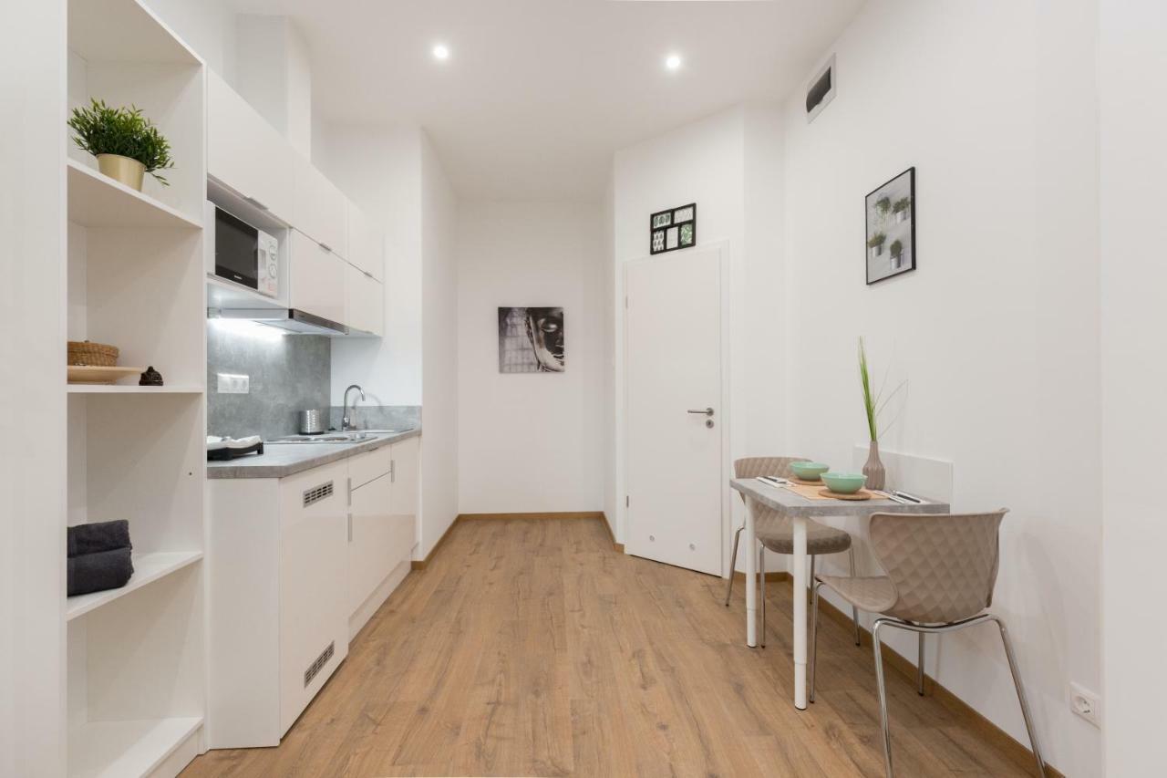 Apartment Holidays Downtown *