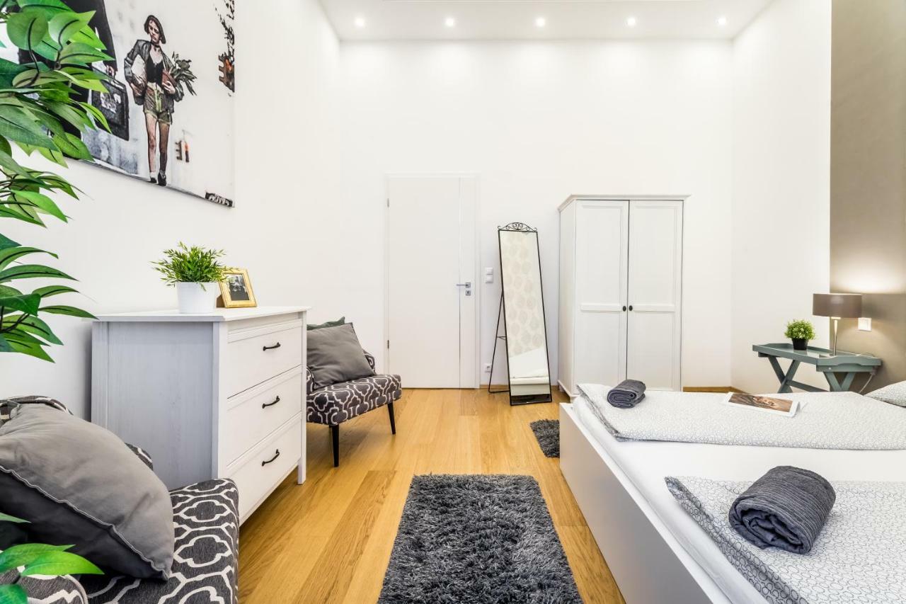 Hello Downtown - Movie Apartament *