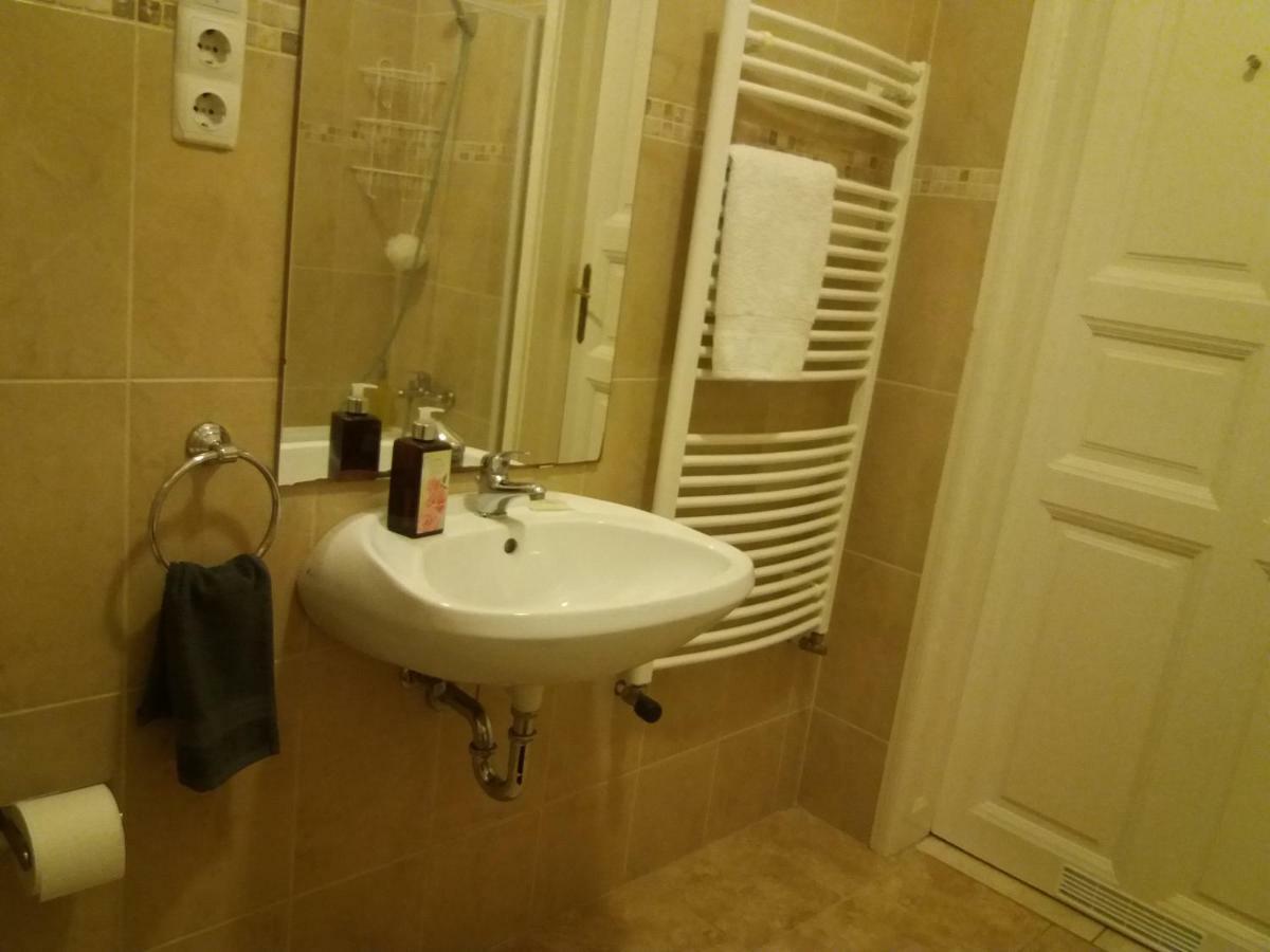 West10 Star Center Budapest