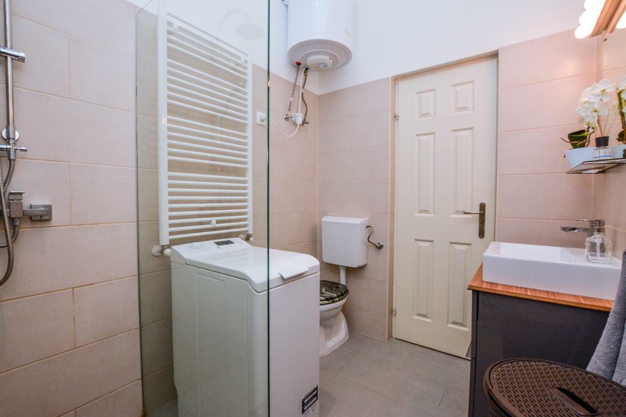 Timeless With Free Private Parking * Budapest