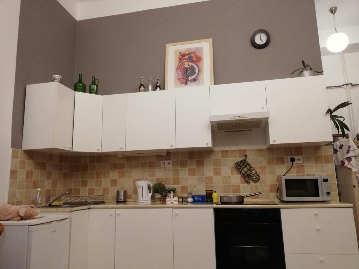 West10 Star Center Apartman *