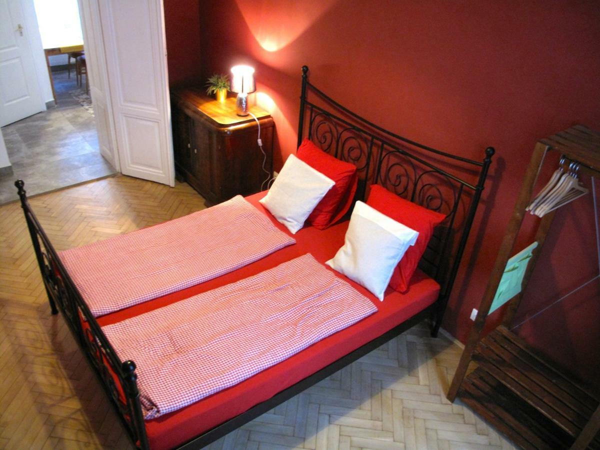 Hedonist Lodge Aparthotel Budapest