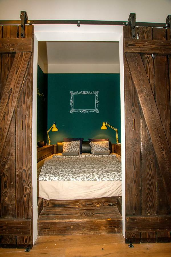 Hedonist Lodge Aparthotel 3*