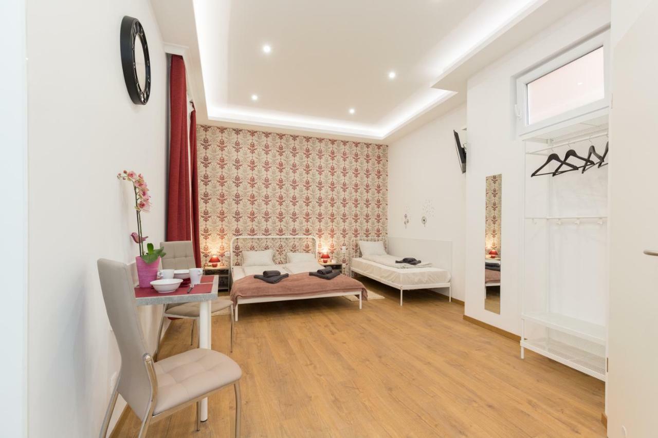 Holidays Downtown Apartment