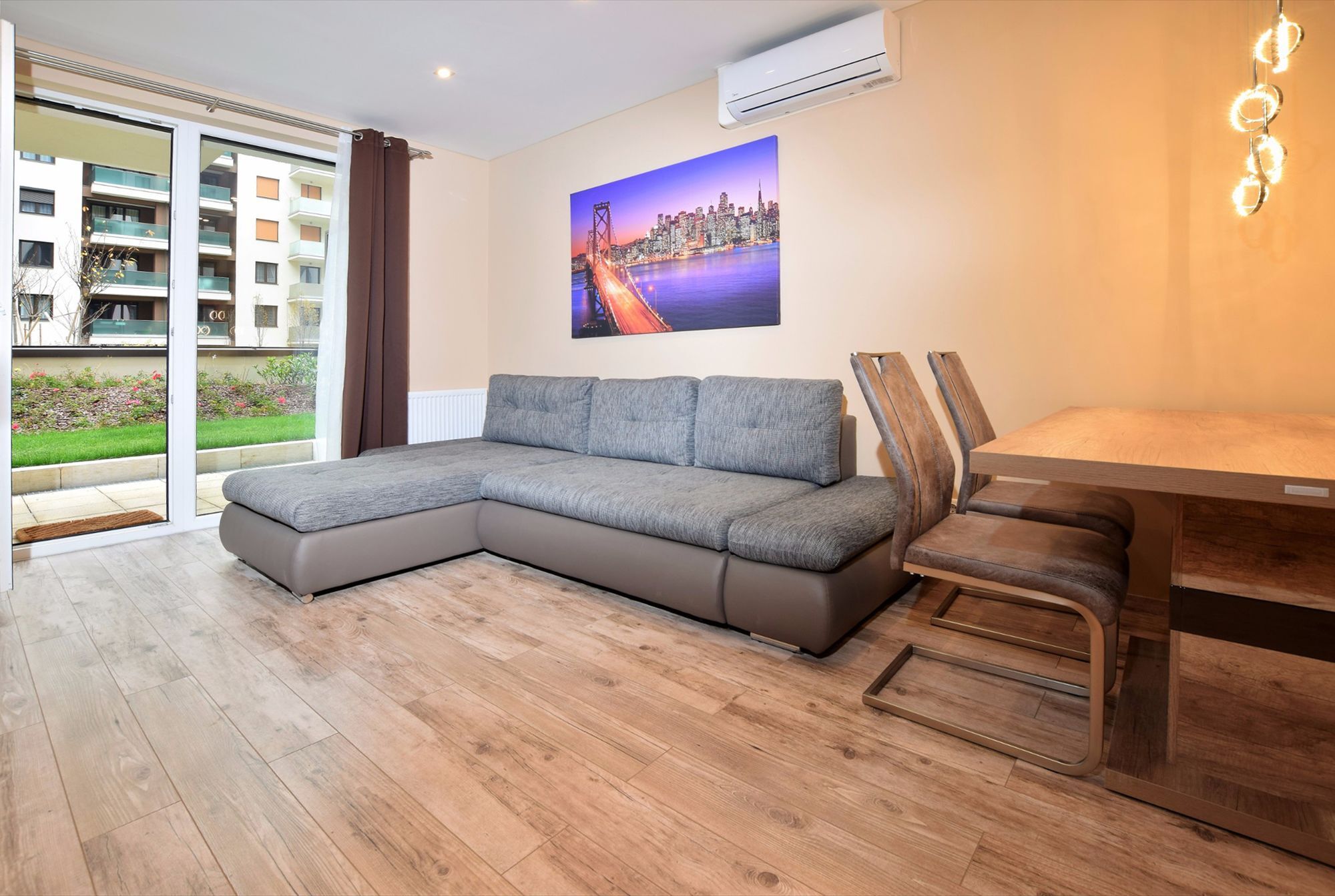 Aparthotel Corvin Promenade 3*