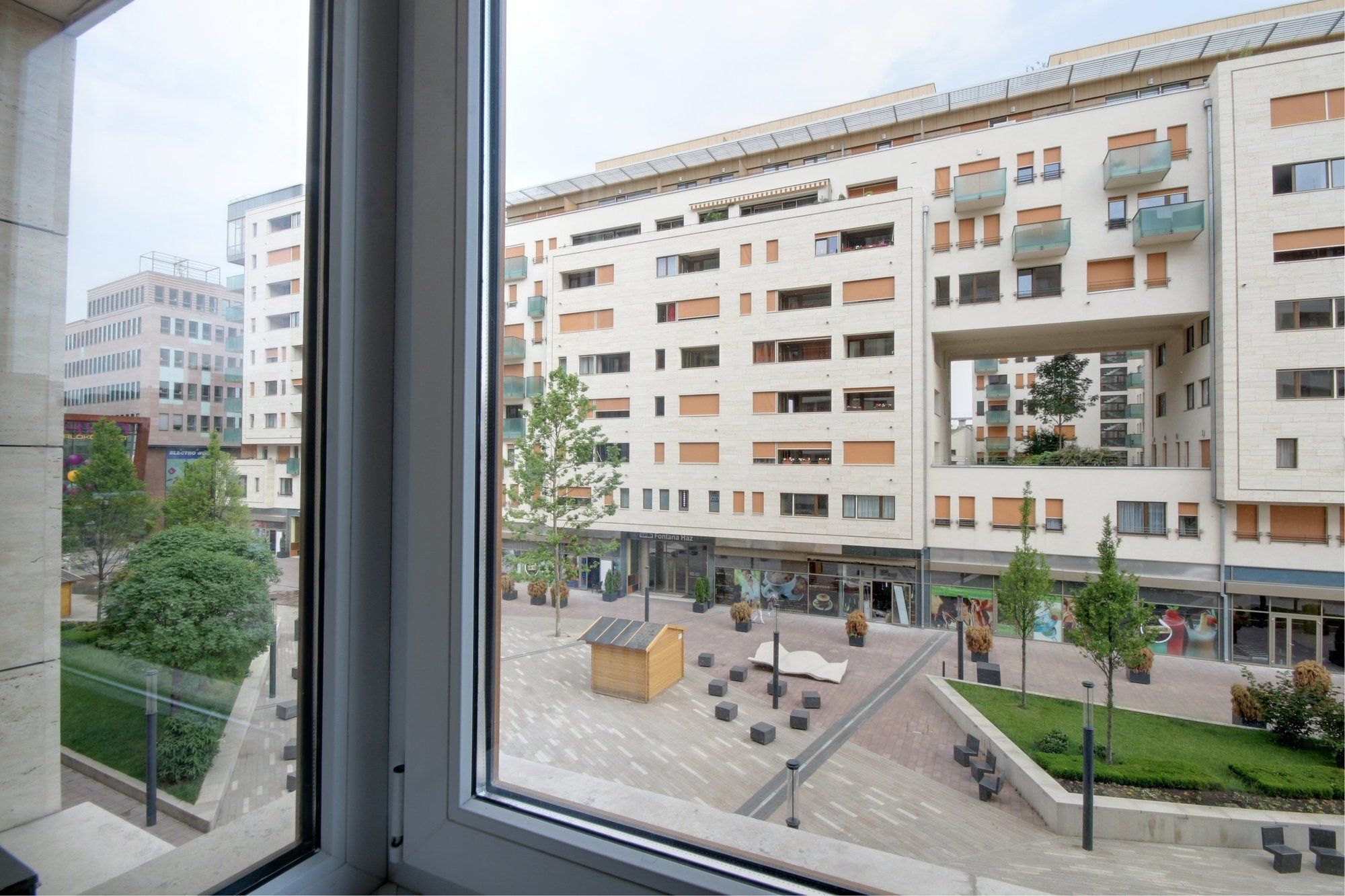 Corvin Promenade Aparthotel 3*