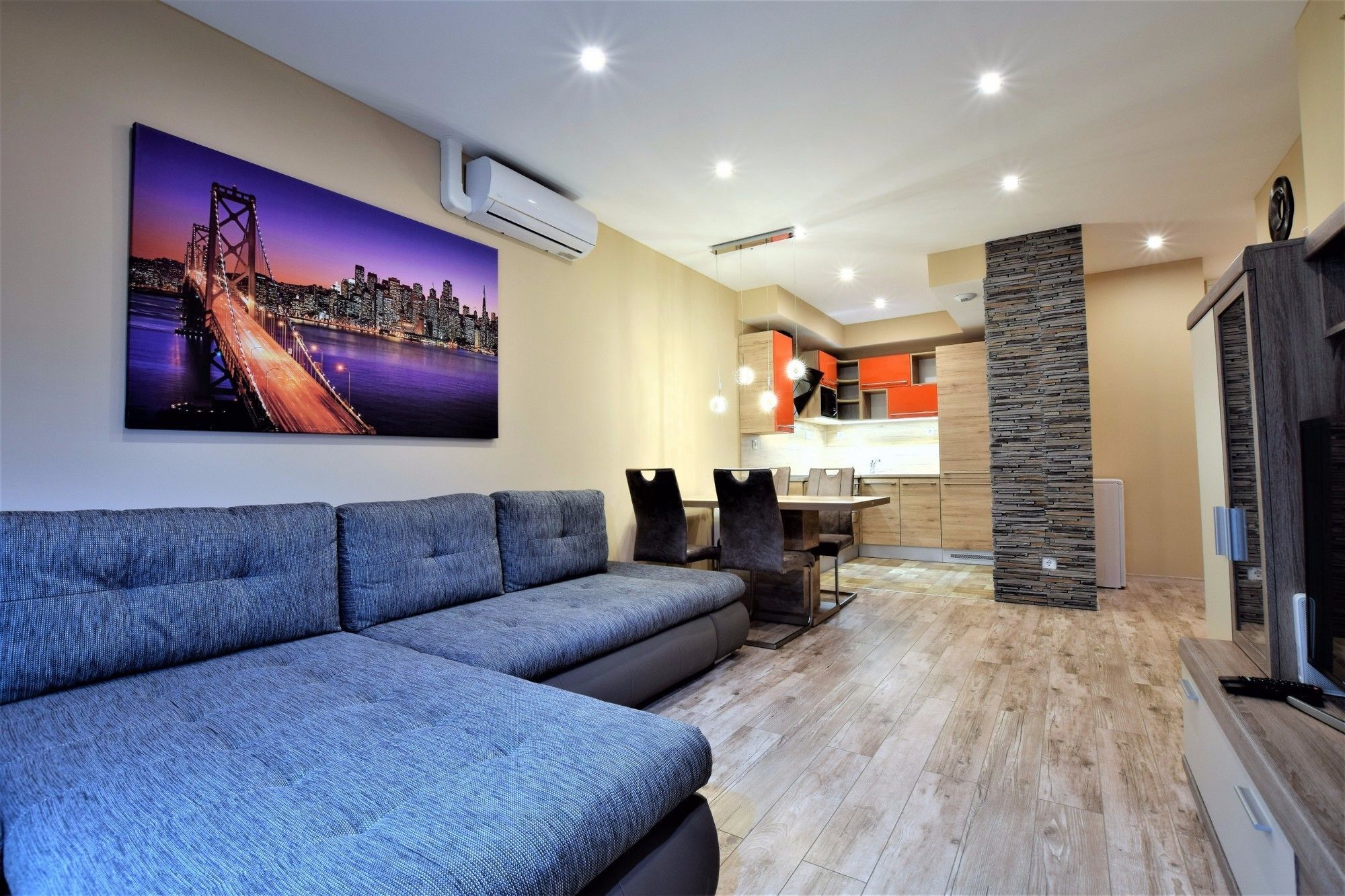Corvin Promenade Aparthotel 3*