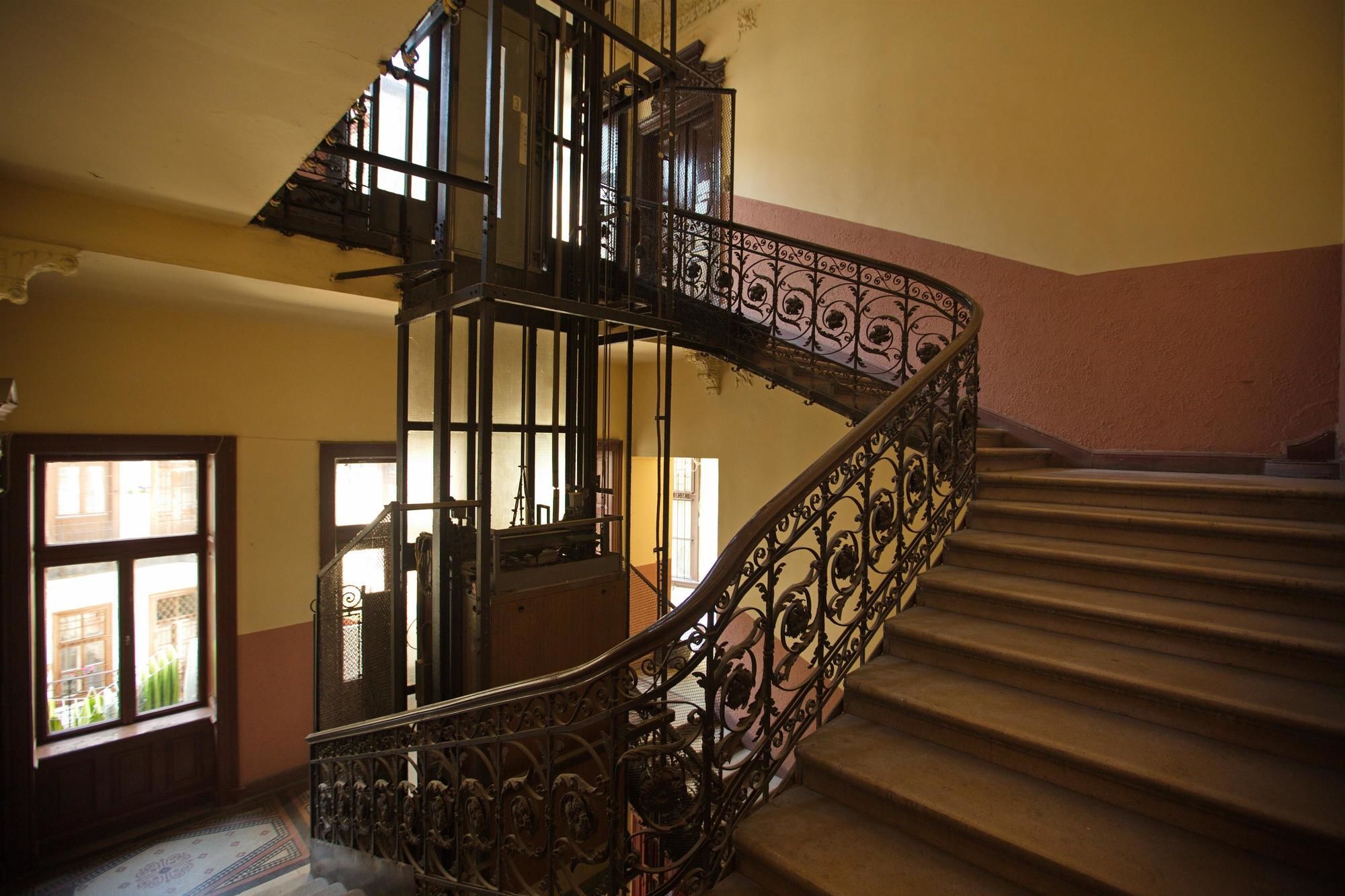 Westend Minihotel Guest house