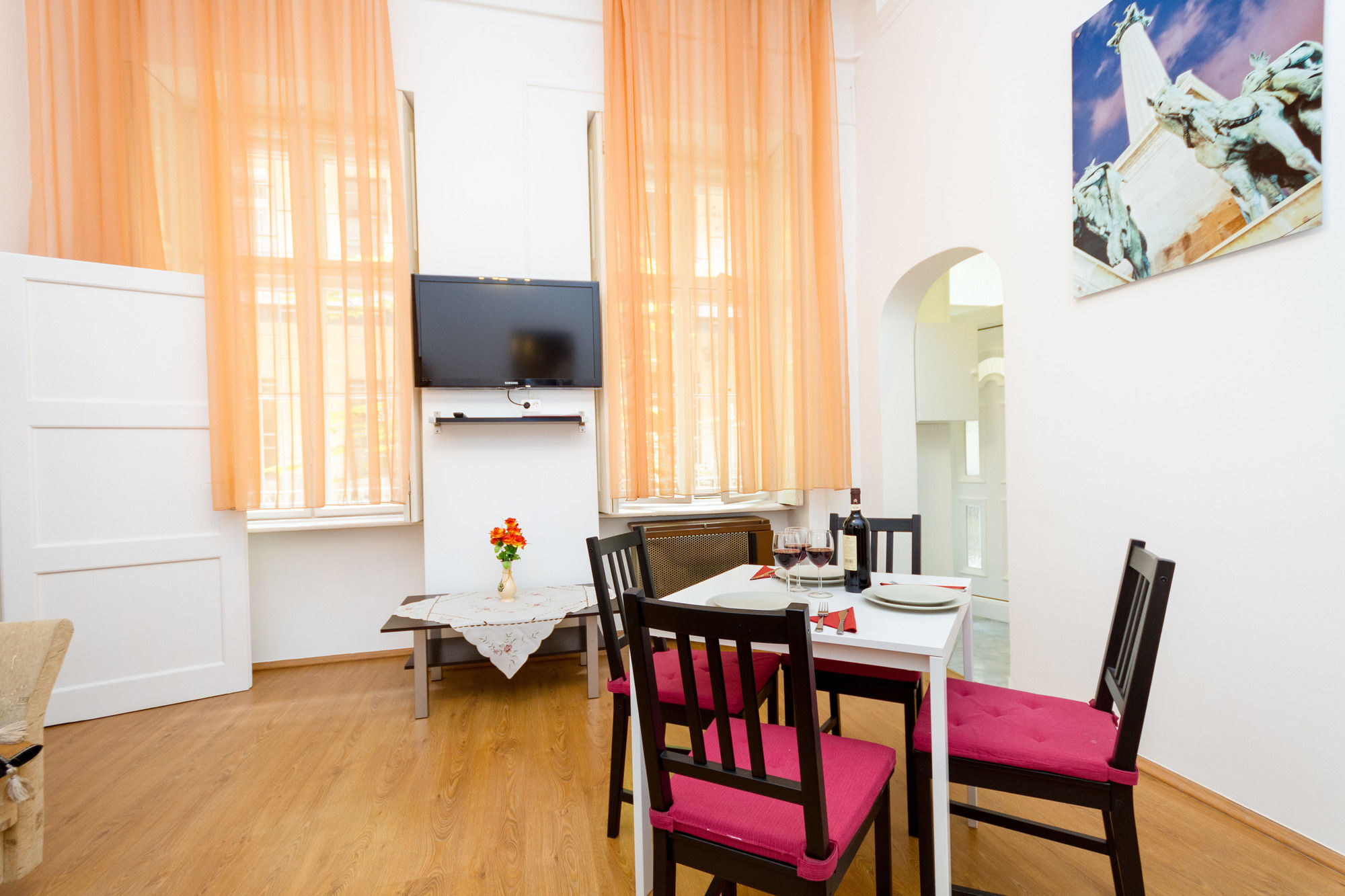 Opera Apartment