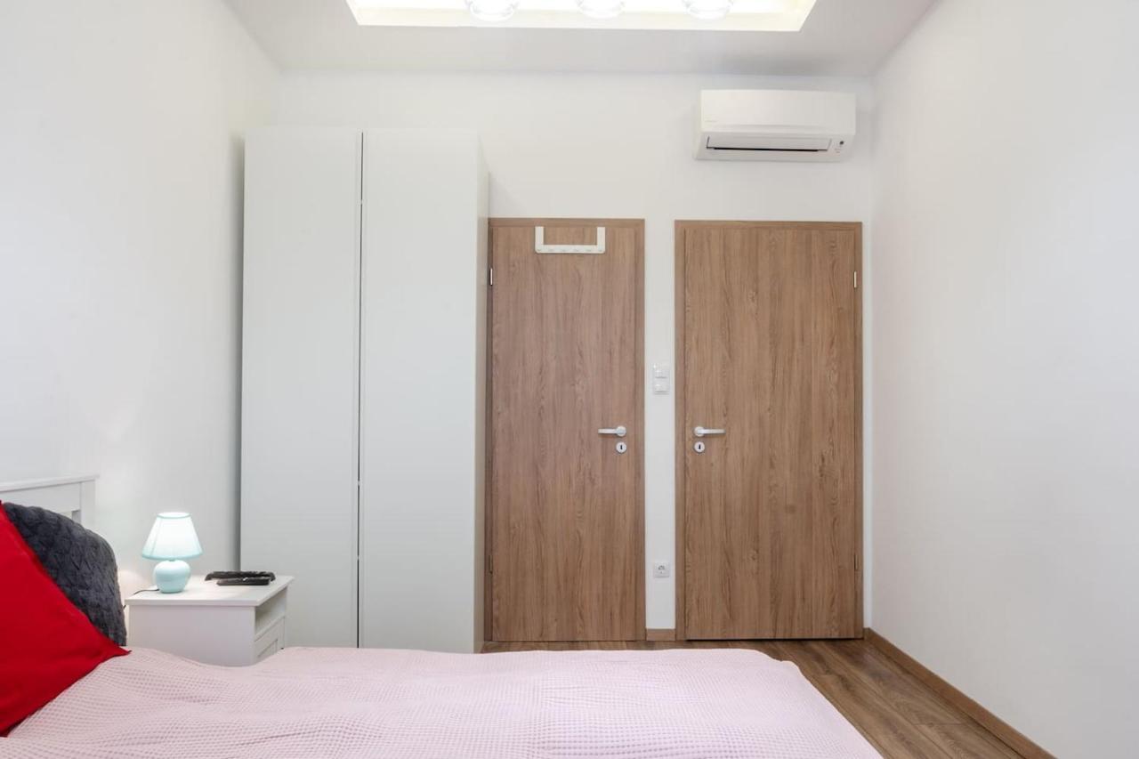 3 En Bedroom Flat In The Main Centre For 6ppl, 3bdr,3bthr,ac * Budapest