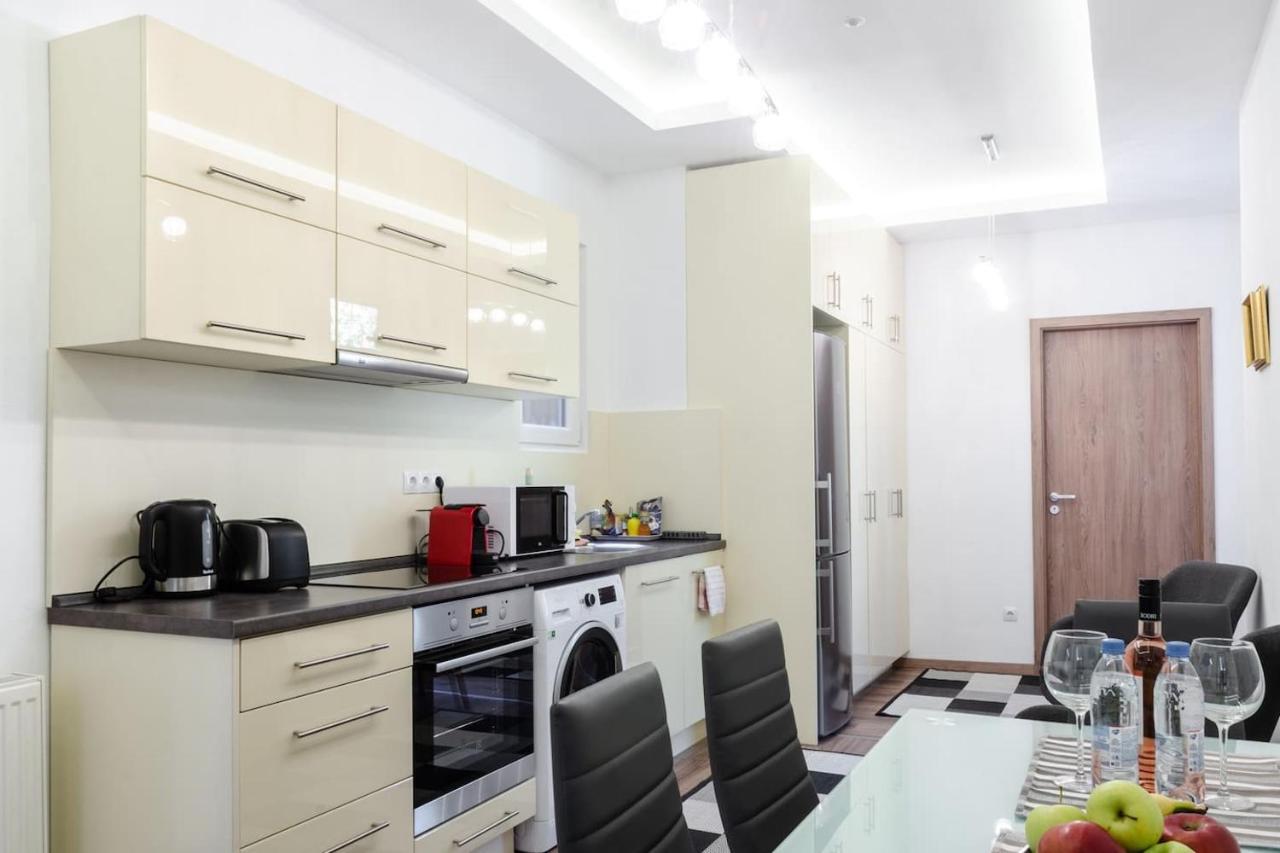 3 En Bedroom Flat In The Main Centre For 6ppl, 3bdr,3bthr,ac Apartamento *