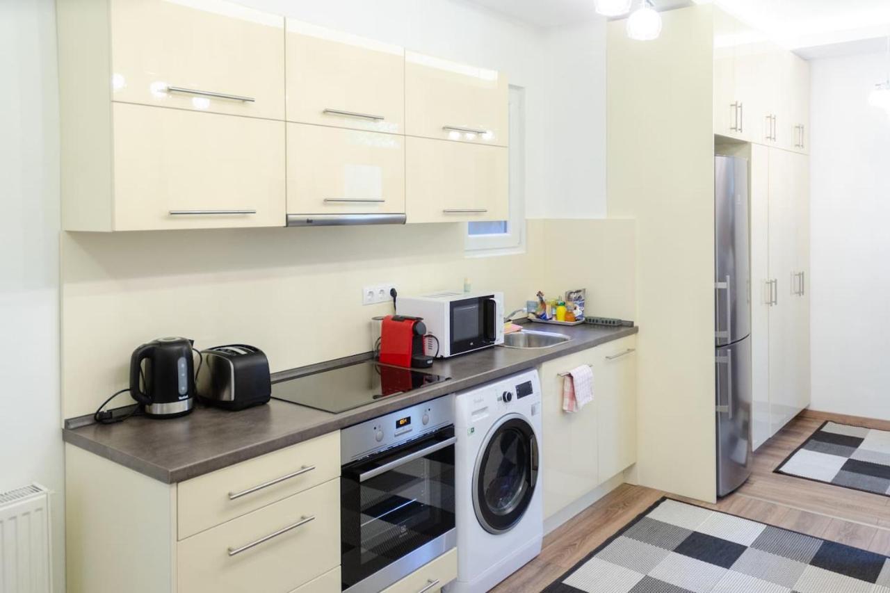 3 En Bedroom Flat In The Main Centre For 6ppl, 3bdr,3bthr,ac Apartamento Budapest