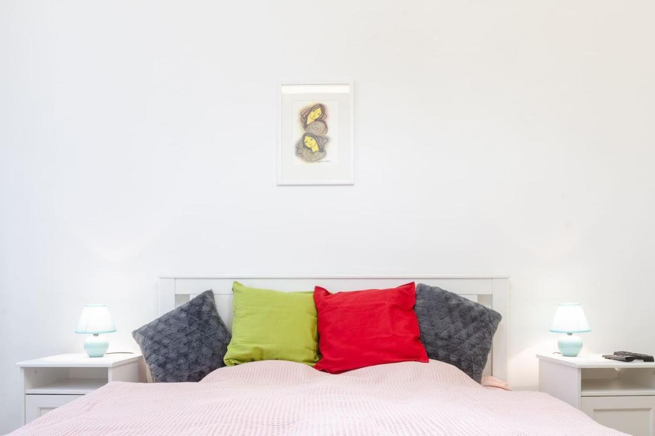 3 En Bedroom Flat In The Main Centre For 6ppl, 3bdr,3bthr,ac Apartamento