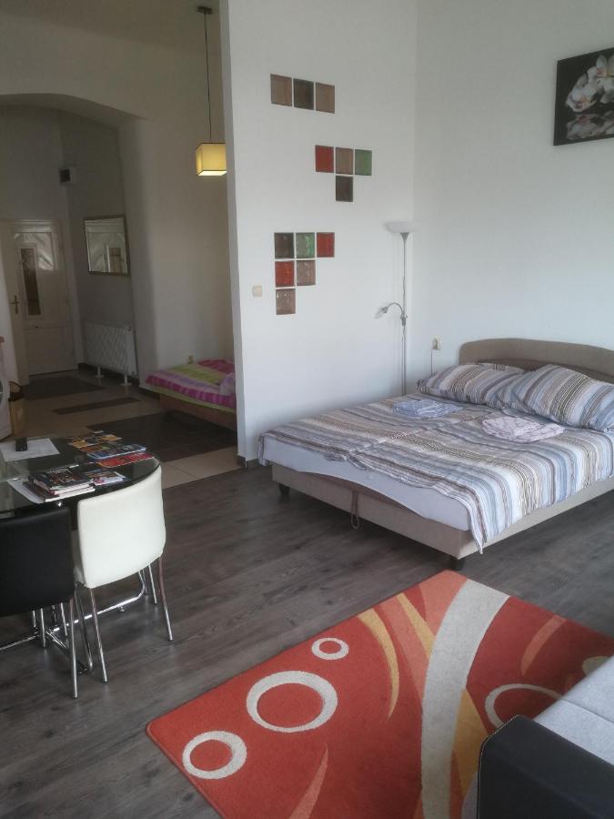 Next Door Apartamento