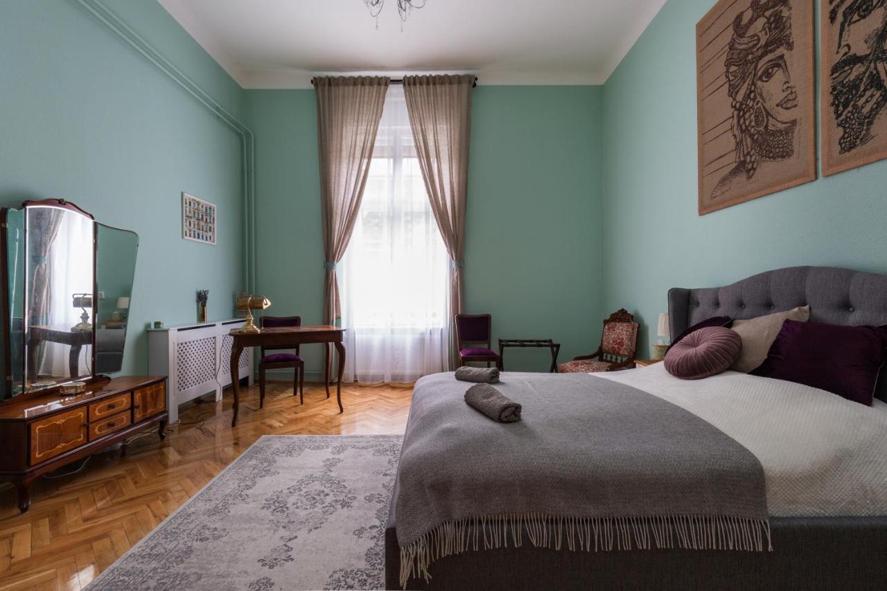 Eclectic Luxury & Spacious 2br Ac In Center Budapest