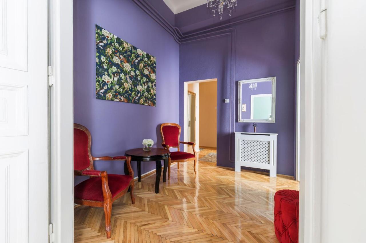 Eclectic Luxury & Spacious 2br Ac In Center Apartmán *