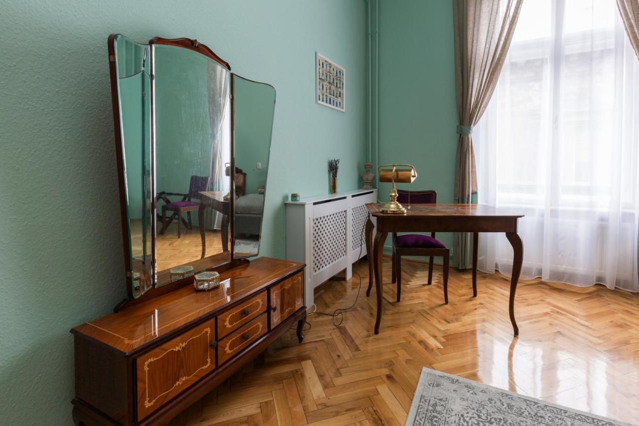 Eclectic Luxury & Spacious 2br Ac In Center Apartmán *