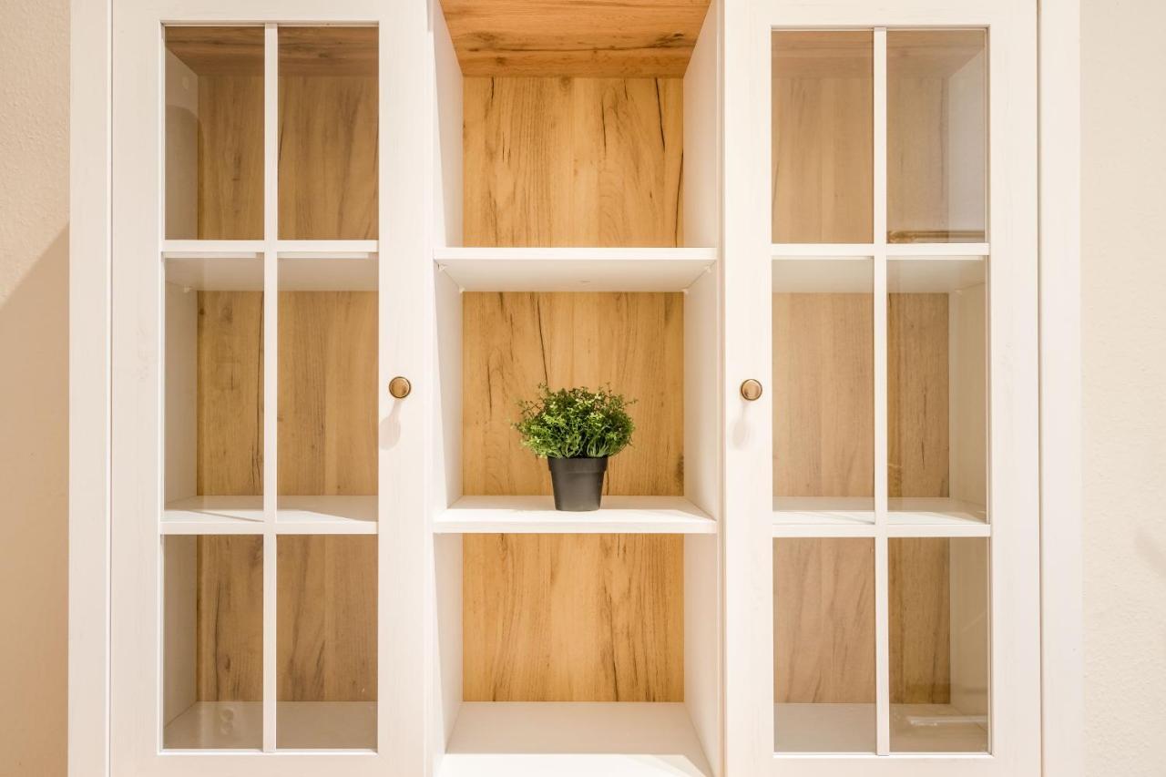 Apartment Bpr Toffee Design With A/c