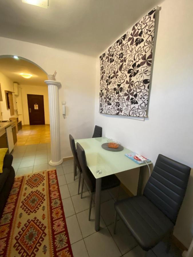 Monolit City Center Apartmán *