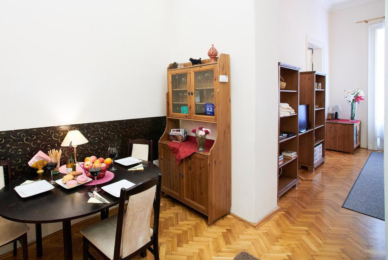 Fireplace Holidays Apartman