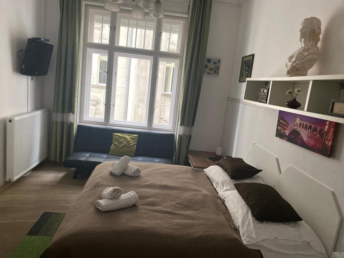 Butterfly Danube 3* Budapest