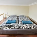 Cozy & Quiet Apartment Near Kiraly Street Free Parking, Ac, Perfect For 4 Guests!