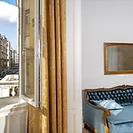 Bella DeLux Apartment