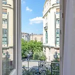 Bpr The Golden Astoria With Balcony And A/C