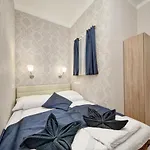 Fashion Street Boutique Apartment