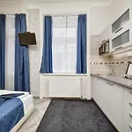 Fashion Street Boutique Apartment