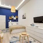 Emerald Residency 4Br-2Ba