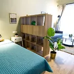 Cozy Apartment On The Boulevard.