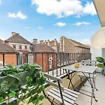 Venus Apartments - King Street II - Balcony