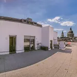 Budapest Top Apartment With Private 90 Sqm Rooftop, Free Parking And Air Condition