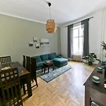 Dob Duplex Apartment