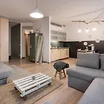 King Care Apartment With A/C