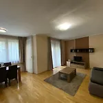 Gozsdu Apartment - Eszterhaz