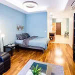 Urban Jungle Apartment In The Citycenter