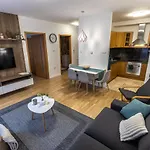 Pleasure Place Apartment