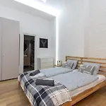 Acacia Apartments