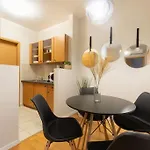 S22 Apartment