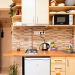 Zita Apartment 4