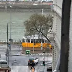 Panorama Apartment With Danube View