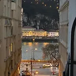 Panorama Apartment With Danube View