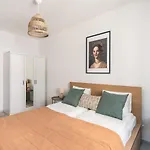 Corvin Apartment With Balcony And Ac