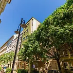 Roomy Apartment 80Sqm At City Center Free Parking Space, Ac & Balcony, Separate Ac In All Four Rooms