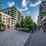 Corvin Promenade Central Free Parking