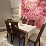 B20 Sun 100 M2 Apartment